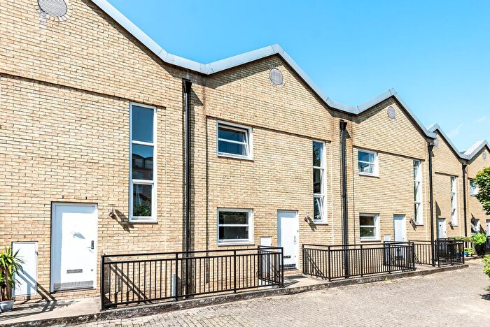 3 Bedroom Detached House To Rent In Rotherhithe Street, London, SE16