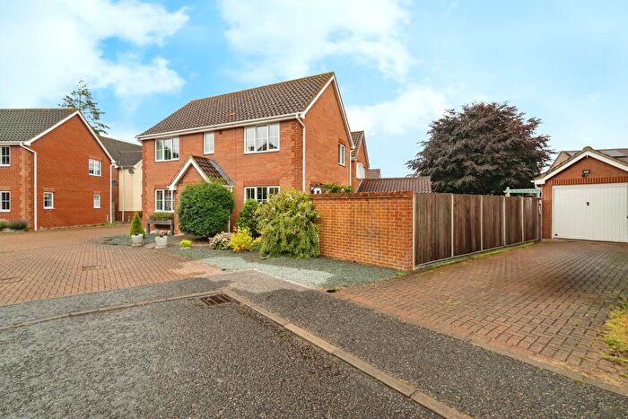 4 Bedroom Detached House For Sale In Varrick Way, Attleborough, NR17