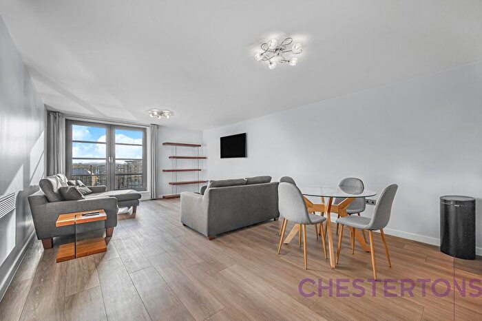2 Bedroom Flat To Rent In Commercial Road, Canary Wharf, E14