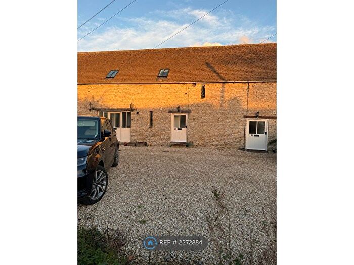 2 Bedroom Terraced House To Rent In Bowling Green Lane, Cirencester, GL7