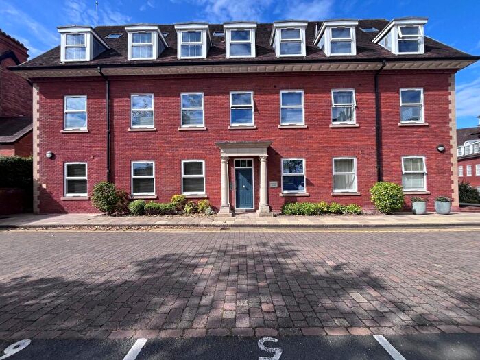 Flat To Rent In Homer Road, Solihull, West Midlands, B91