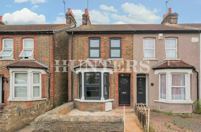 3 Bedroom House To Rent In Douglas Road, Hornchurch, RM11
