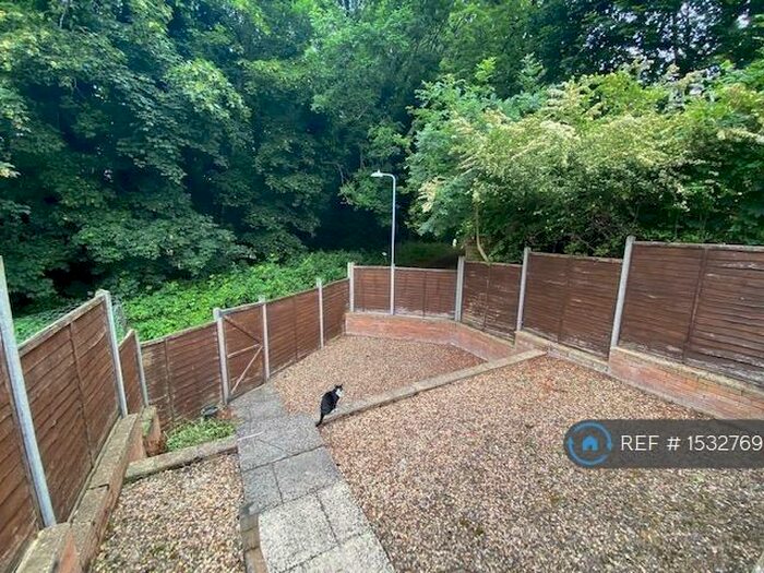 2 Bedroom Terraced House To Rent In Melbury Lane, Northampton, NN3