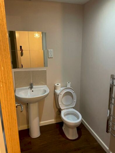 1 Bedroom Apartment To Rent In Chad House, Sunderland Road, Gateshead, NE8