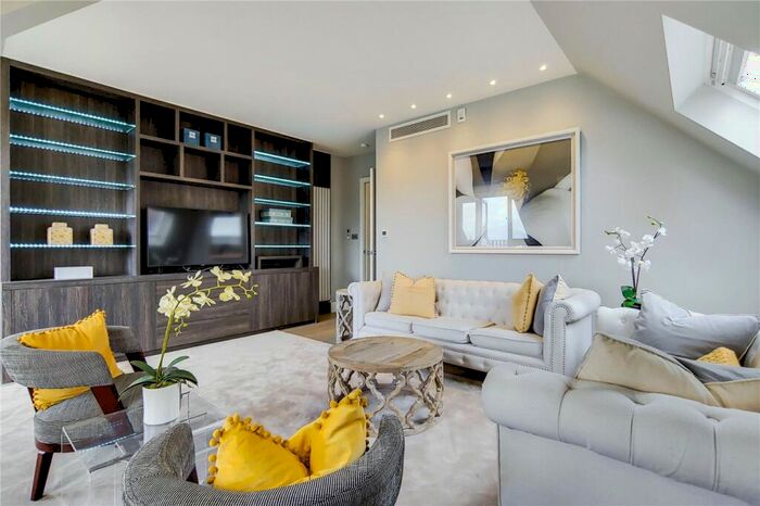 3 Bedroom Penthouse To Rent In Lyndhurst Lodge, Lyndhurst Road, London, NW3