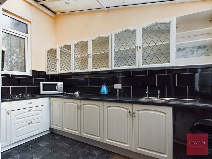 3 Bedroom Terraced House For Sale In Western Street, Swansea, SA1