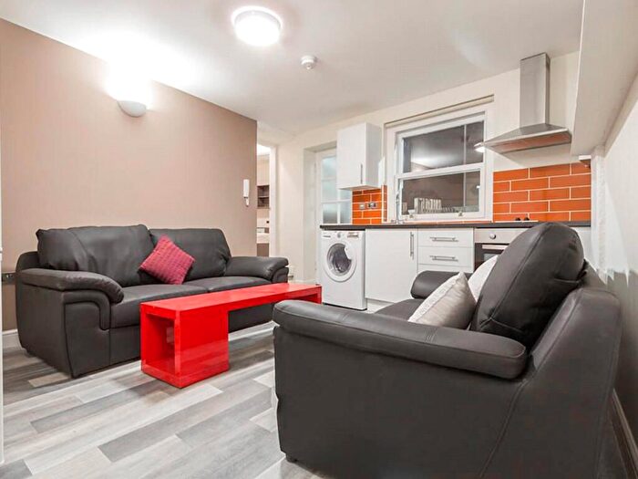 2 Bedroom Apartment To Rent In Apt, Queen Square #, LS2