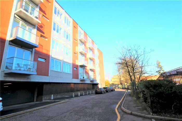 1 Bedroom Flat To Rent In Knoll Rise, Orpington, BR6
