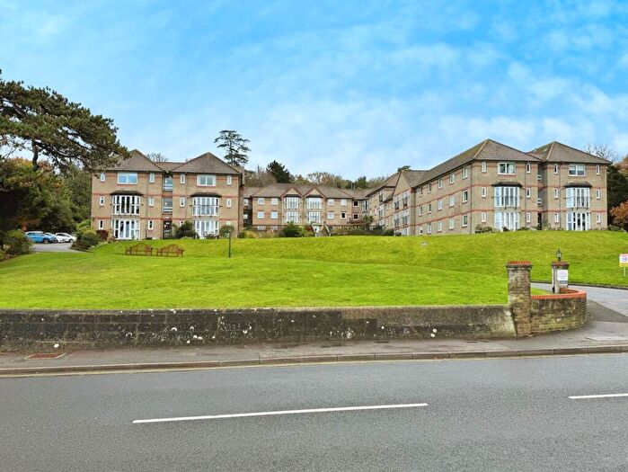 2 Bedroom Flat For Sale In Egypt Esplanade, PO31