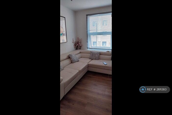 1 Bedroom Flat To Rent In Caledonian Road, London, N7