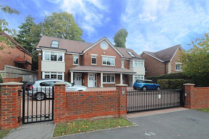 4 Bedroom Property For Sale In The Avenue, Northwood, HA6