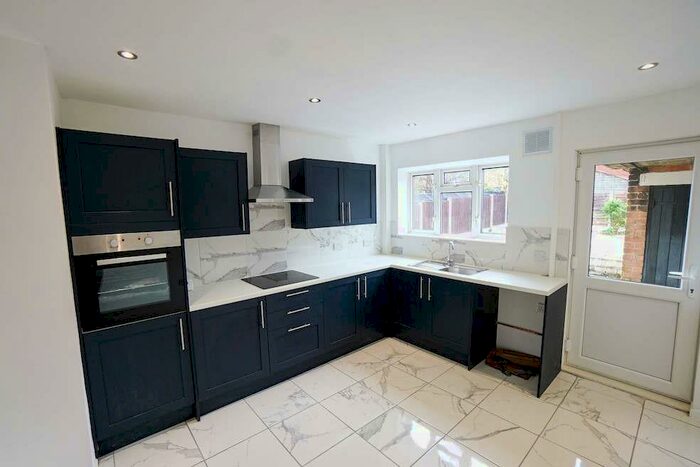 3 Bedroom House To Rent In Langdale Road, Blackpool, FY4