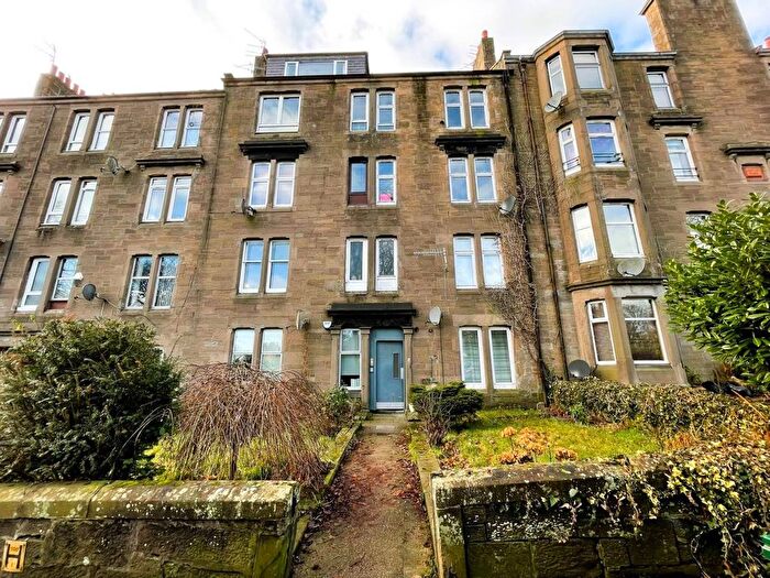 3 Bedroom Flat To Rent In Baxter Park Terrace, Dundee, DD4