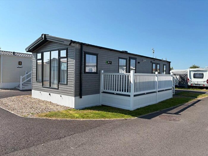 2 Bedroom Caravan For Sale In Bleadon, Somerset, BS24