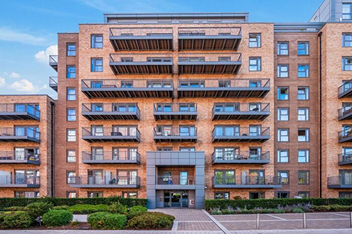 2 Bedroom Flat For Sale In Beaufort Square, Beaufort Park, NW9