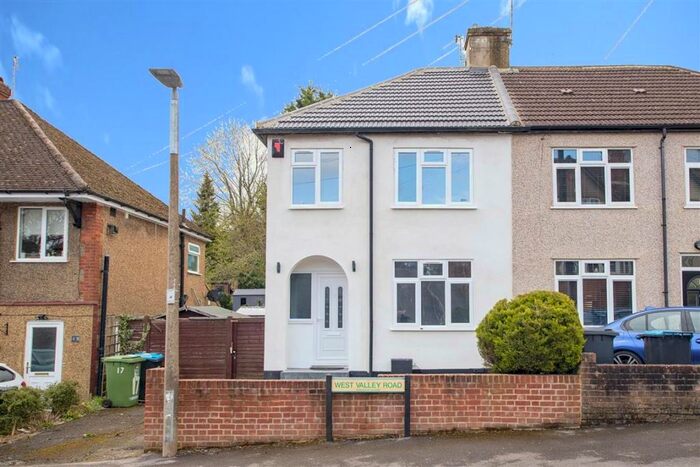 3 Bedroom House To Rent In West Valley Road, Hemel Hempstead, HP3