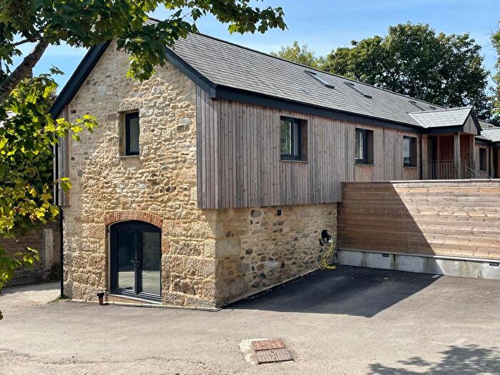 4 Bedroom Property To Rent In Nancegollan, Helston, TR13