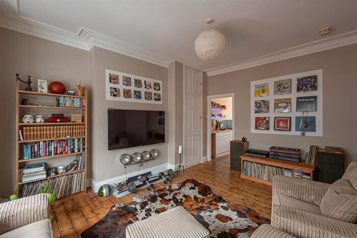 2 Bedroom Flat For Sale In King John Street, Heaton, Newcastle Upon Tyne, NE6