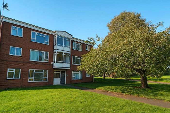 2 Bedroom Apartment To Rent In Stanton Walk, Warwick, CV34
