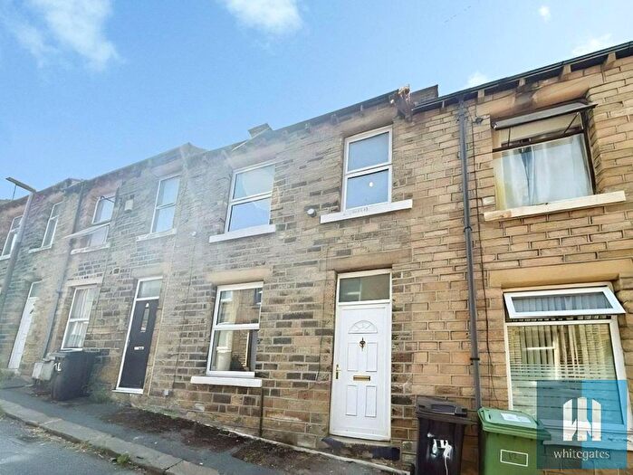 2 Bedroom Terraced House To Rent In Moss Street, Newsome, Huddersfield, HD4