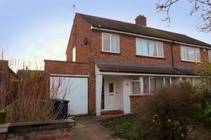 3 Bedroom Semi-Detached House To Rent In Roseford Road, Cambridge, #, CB4