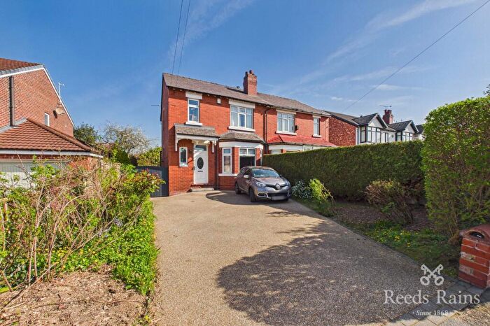 3 Bedroom Semi Detached House For Sale In Marple Road, Offerton, Stockport, Cheshire, SK2