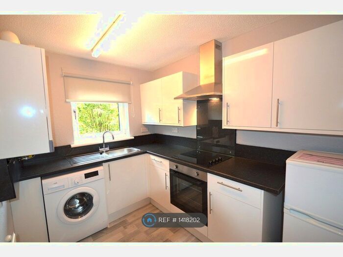 2 Bedroom Flat To Rent In Budhill Avenue, Glasgow, G32
