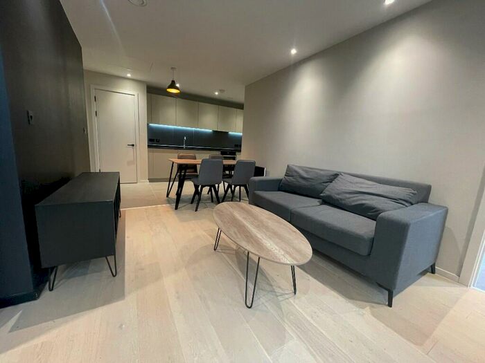 2 Bedroom Flat To Rent In City Gardens, Spinners Way, Manchester, Greater Manchester, M15