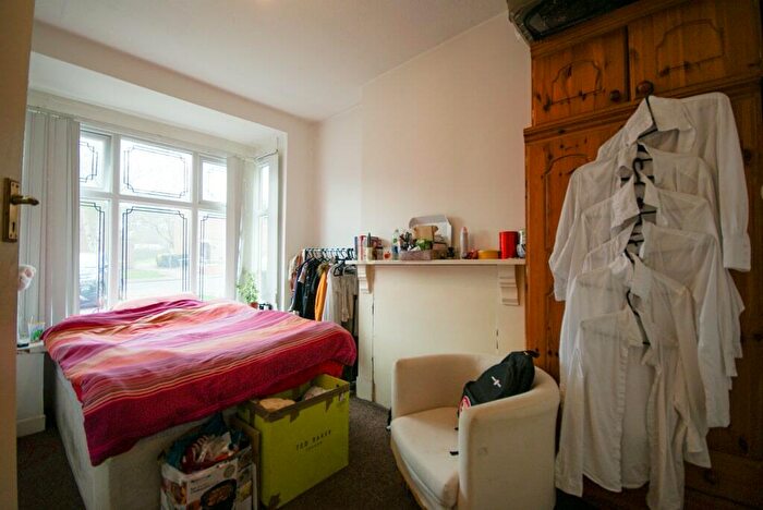 4 Bedroom Terraced House To Rent In Umberslade Road, Selly Park, Birmingham, B29