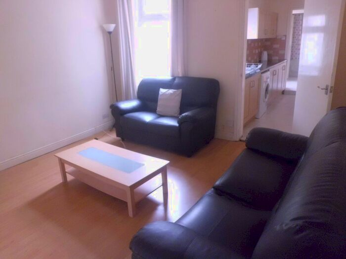 3 Bedroom Property To Rent In Hubert Road, Selly Oak, Birmingham, B29