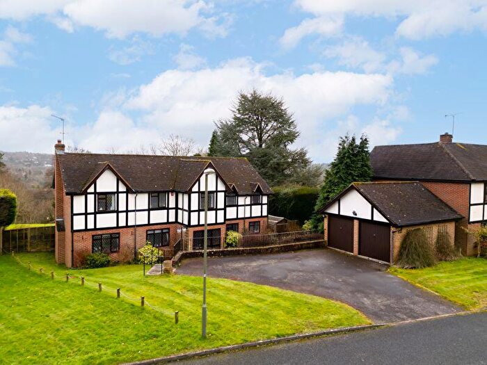 5 Bedroom Detached House For Sale In Overhill, Warlingham, CR6