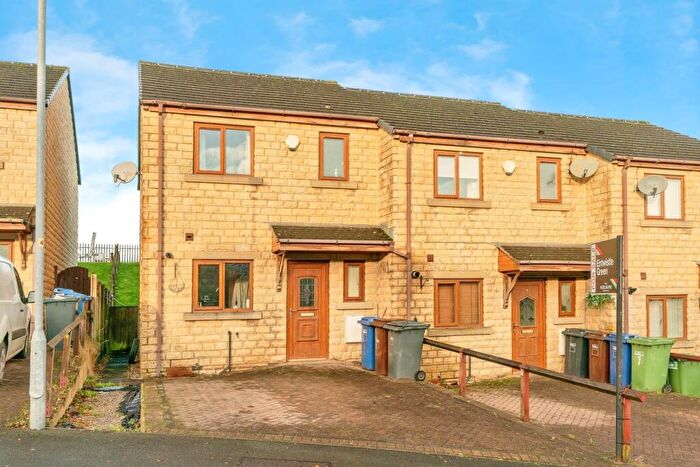 3 Bedroom Semi-Detached House For Sale In Knotts Drive, Colne, BB8