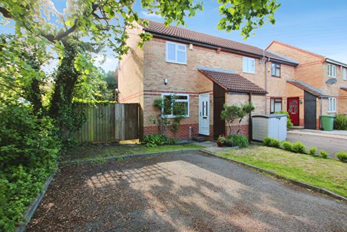 2 Bedroom Terraced House To Rent In Pye Croft, BS32