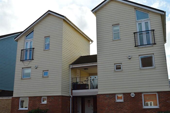 1 Bedroom Flat To Rent In Follager Road, Rugby, CV21