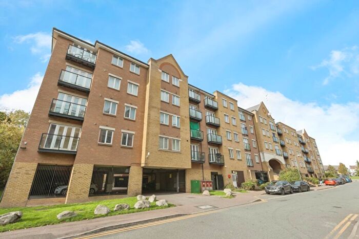 1 Bedroom Flat For Sale In Griffin Court, Black Eagle Drive, Northfleet, Kent, DA11