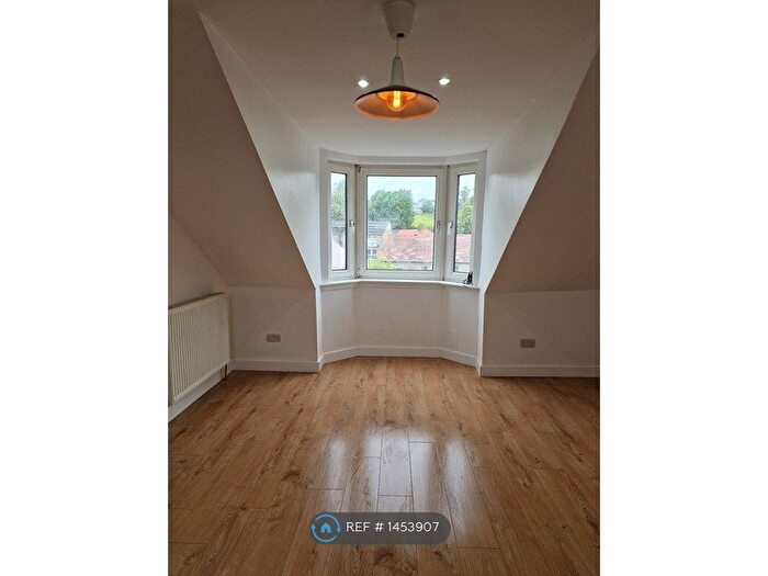 1 Bedroom Flat To Rent In Isles Street, Newmilns, KA16