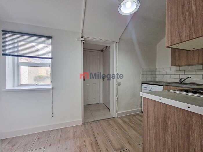 1 Bedroom Flat To Rent In Springbank Road, London, SE13