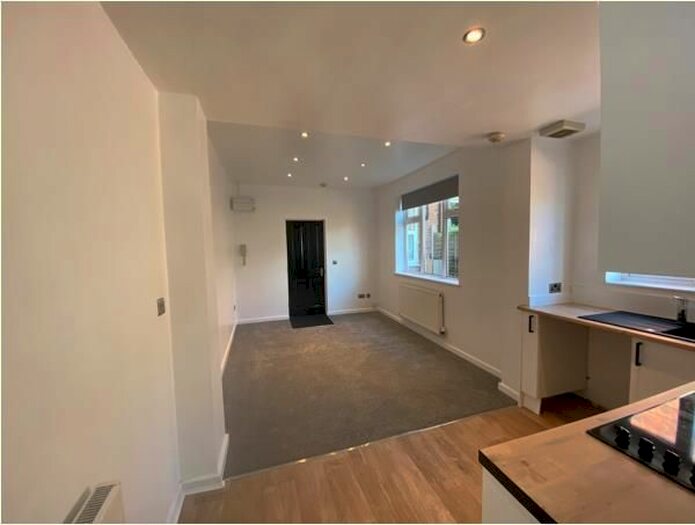 1 Bedroom Flat To Rent In Bewdley Road, Kidderminster, DY11