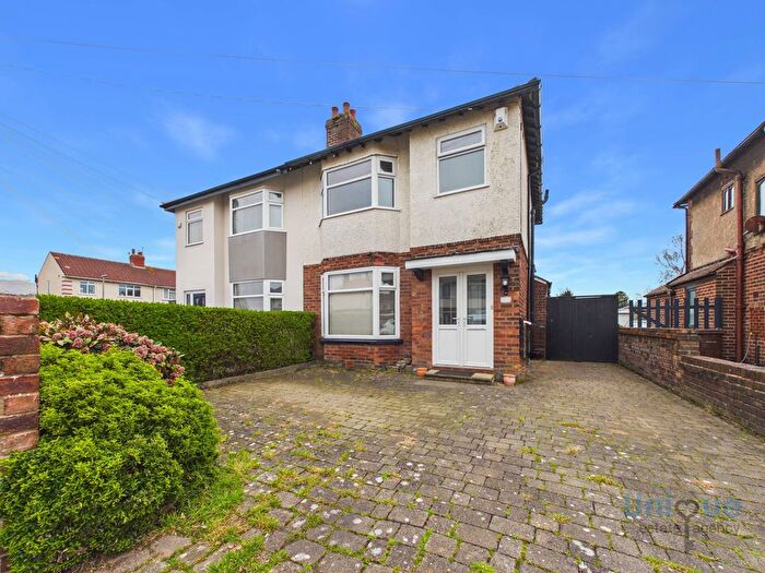 4 Bedroom Semi Detached House For Sale In Dawson Road, Lytham St. Annes, FY8