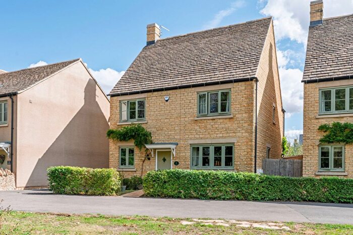 4 Bedroom Detached House For Sale In Viking Drive, Moreton-In-Marsh, GL56