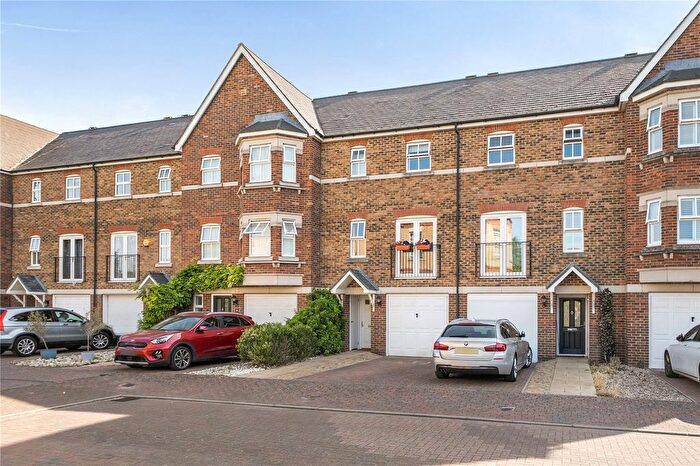 3 Bedroom Terraced House To Rent In Cavendish Walk, Epsom, Surrey, KT19