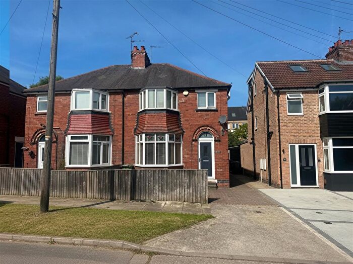 5 Bedroom Semi Detached House For Sale In Abbotsford Road, York, YO10