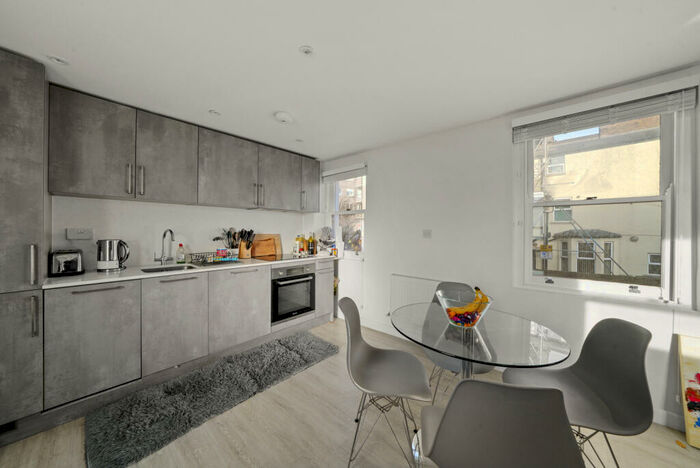 2 Bedroom Semi-Detached House To Rent In Ingham Road, West Hampstead, NW6