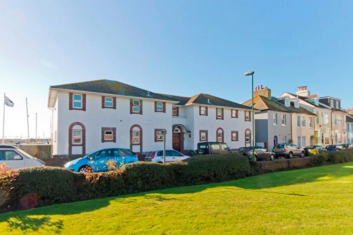 2 Bedroom Flat To Rent In New Road, Shoreham-By-Sea, BN43