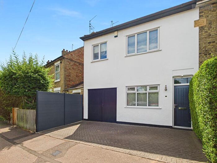 4 Bedroom Semi-Detached House For Sale In Granville Street, Peterborough, PE1