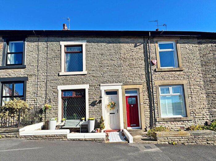 3 Bedroom Terraced House For Sale In Farrow Street, Shaw, OL2