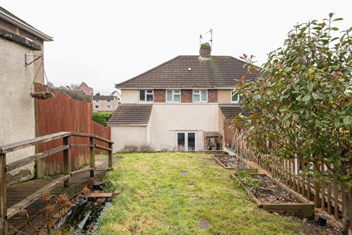 1 Bedroom Flat For Sale In Cassey Bottom Lane, Troopers Hill, BS5