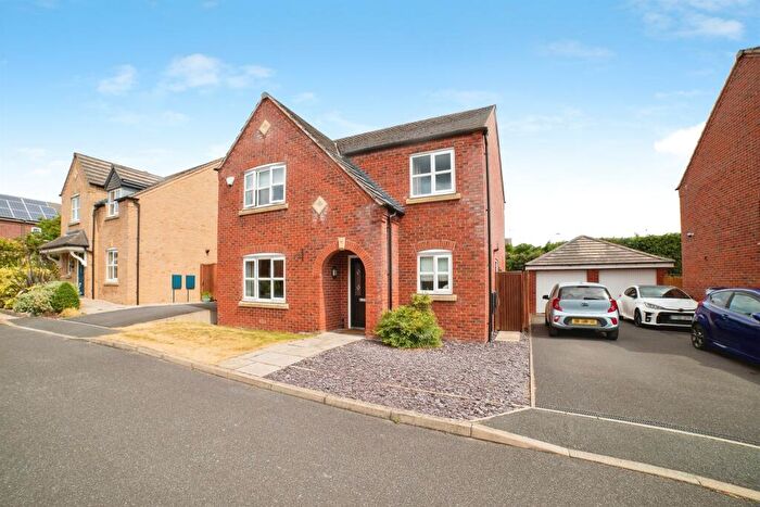 4 Bedroom Detached House For Sale In Ashton Close, Swanwick, Alfreton, DE55