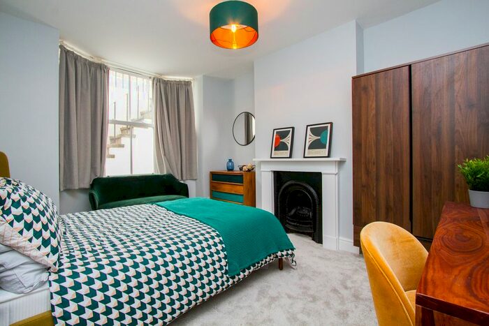 2 Bedroom Flat To Rent In Upper Lewes Road, Brighton, BN2