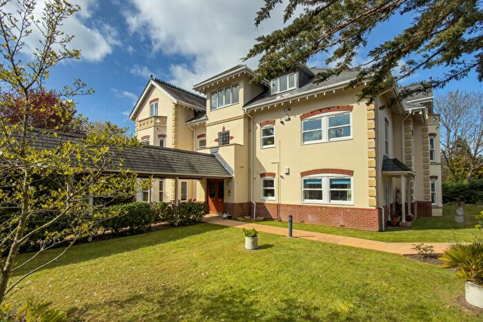 3 Bedroom Apartment To Rent In De Mauley Court, De Mauley Road, Canford Cliffs, BH13